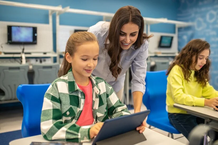Implicaciones legales de la Seguridad Digital en el Entorno Escolar