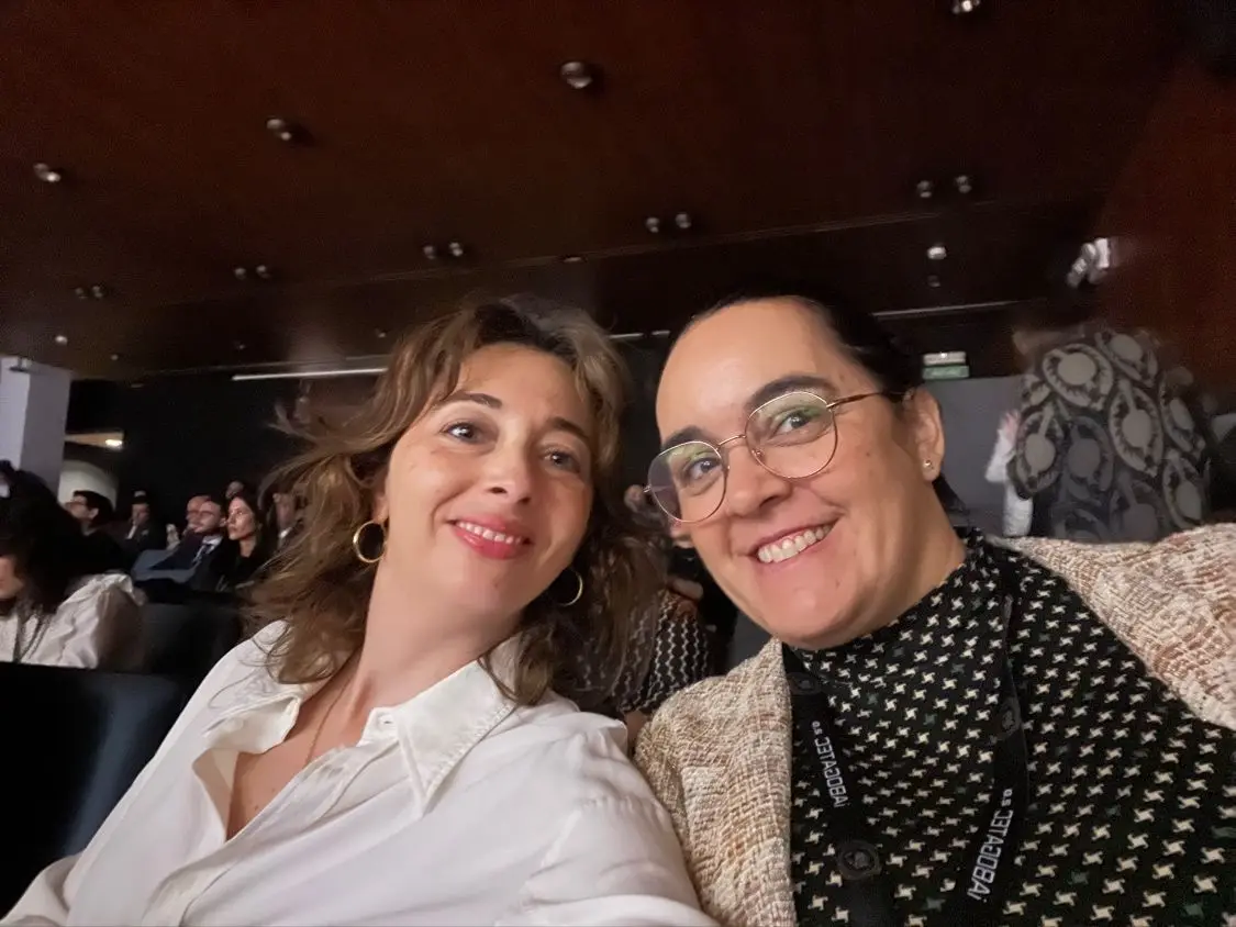 layra-y-maria-congreso-ia layra-y-maria-congreso-ia